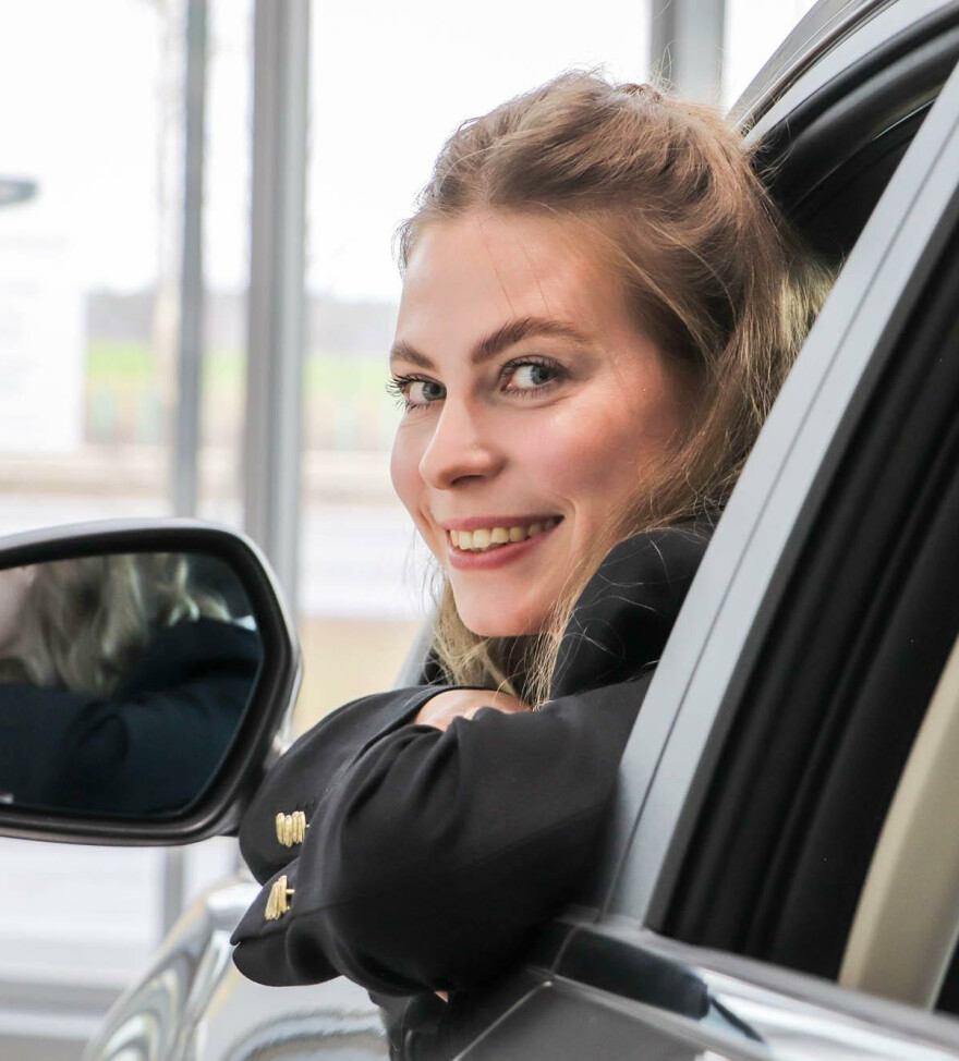 Оформить заявку на автомобиль Оформить заявку на автомобиль